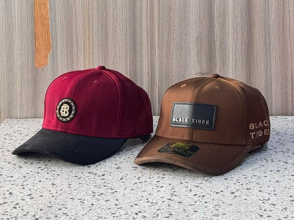 Chapeaux