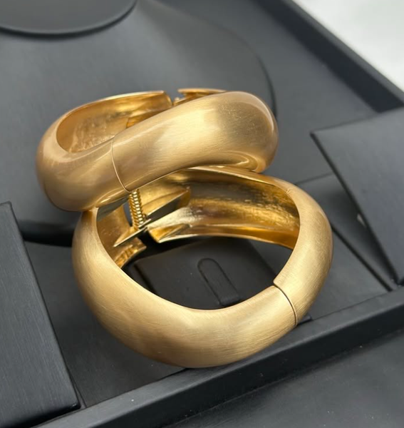 Chunky bangle