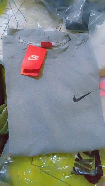 Polos