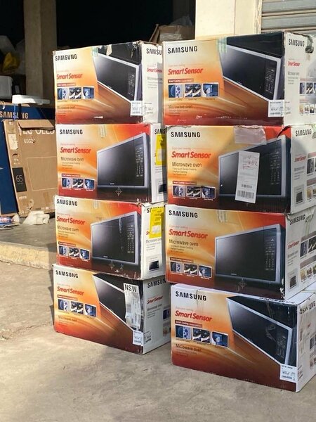 Microwave ovens