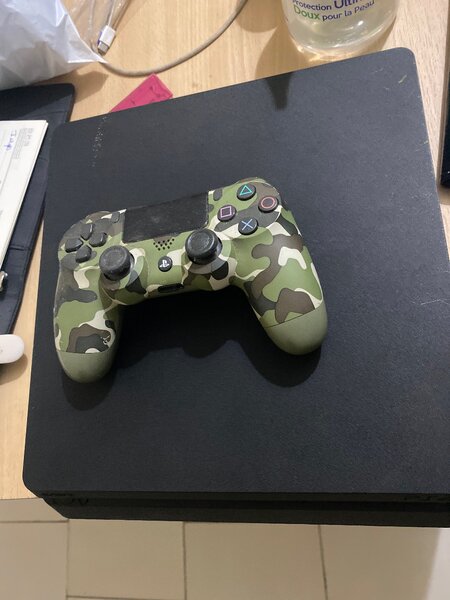 PS4 Slim