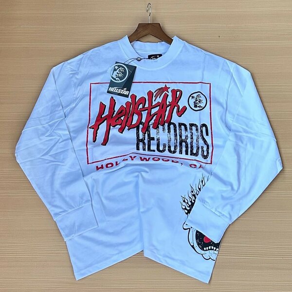 HELLSTAR SWEATER