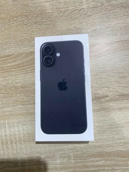 iPhone 16