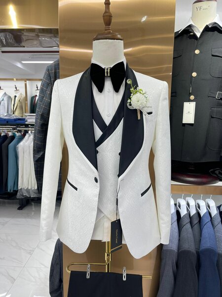 MEN SUITS