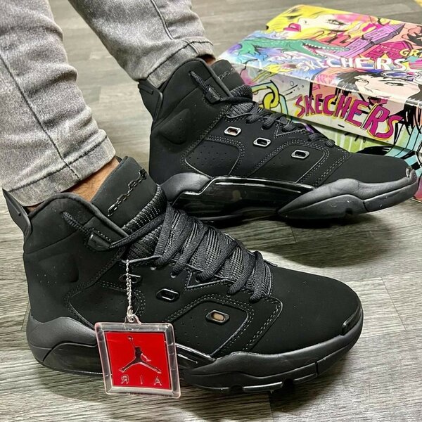 AIR JORDAN