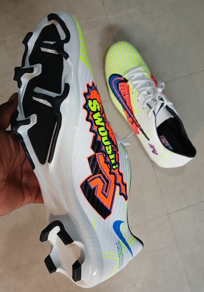 Soccer boots