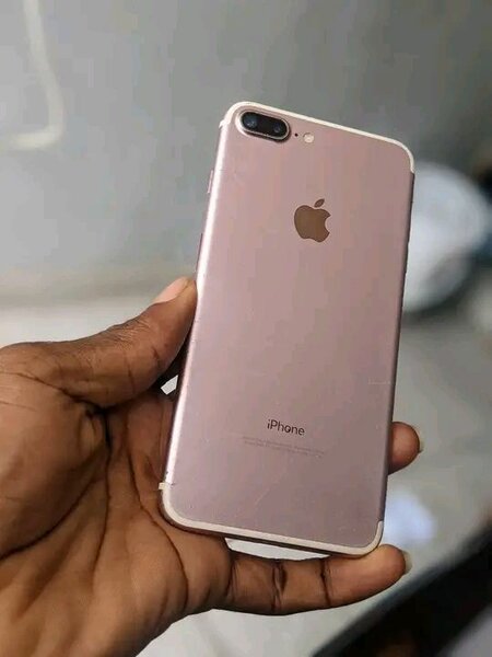 iPhone 7 Plus Or Rose