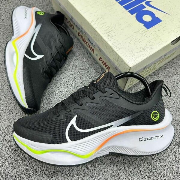 NIKE ZOOM