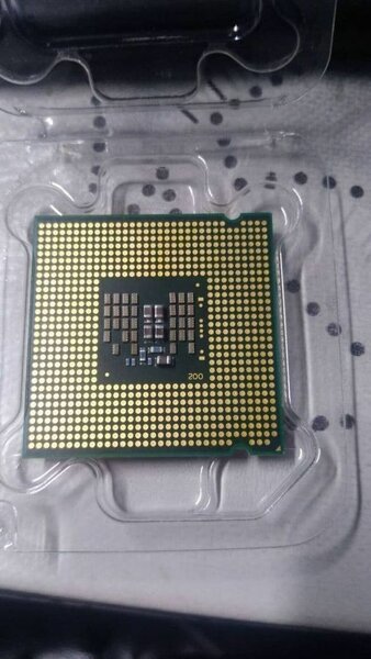 Процессор Intel Core2 Quad Q9300 4-ЯДРА 775СОКЕТ