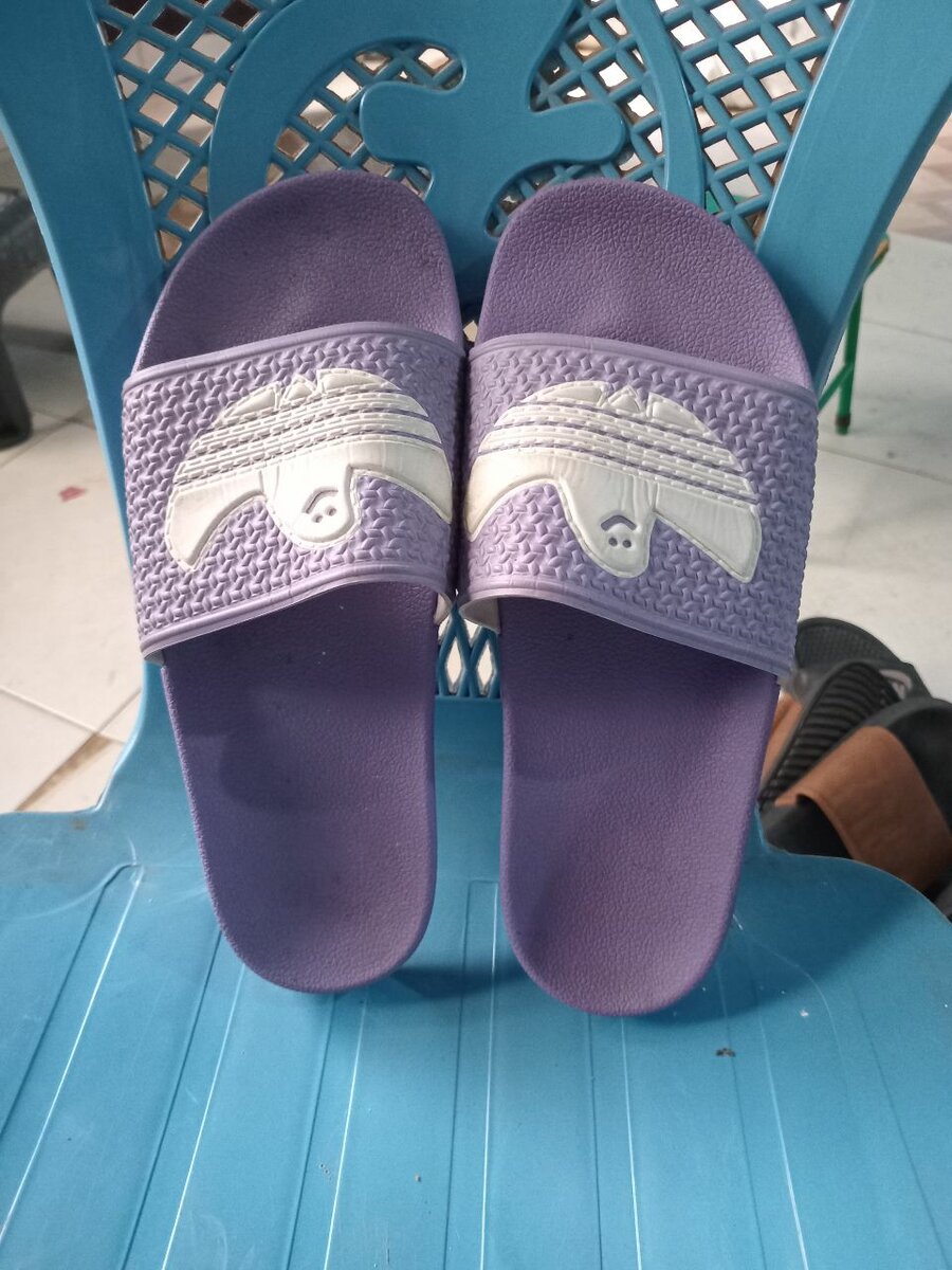 ADIDAS