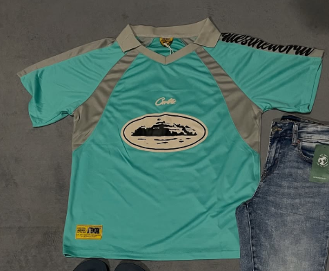 T-Shirt size L