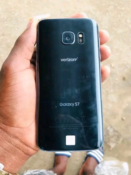 Samsung Galaxy S7 Smartphone