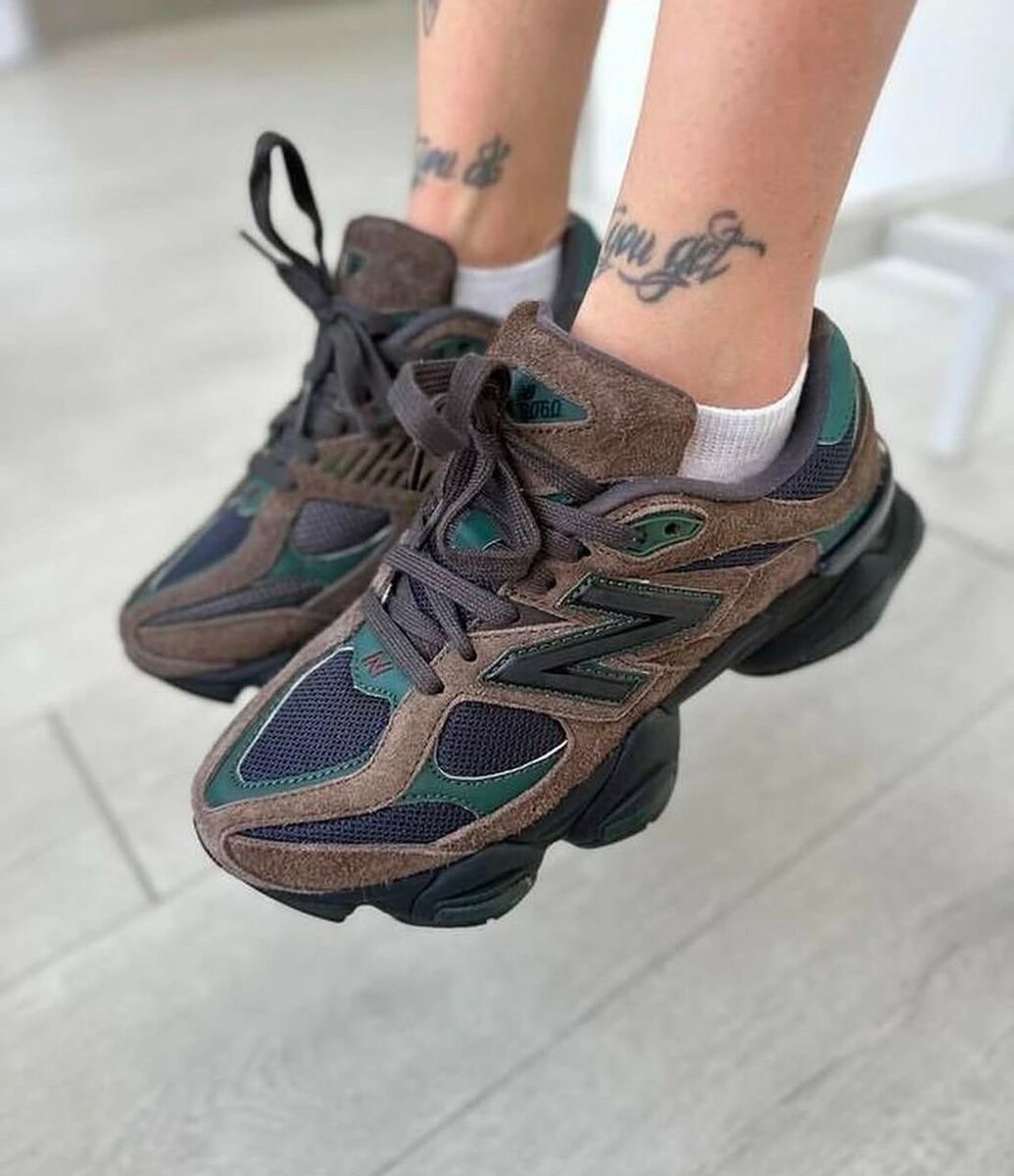 NEW BALANCE 9060