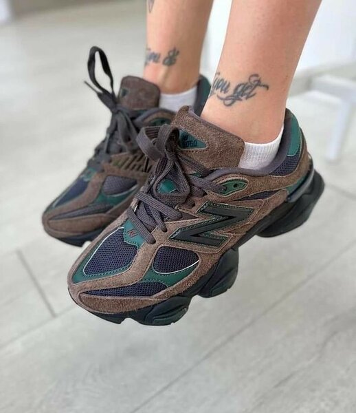 NEW BALANCE 9060