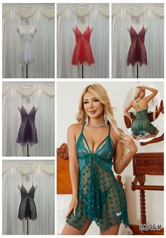 Lingerie en dentelle rouge séduisante