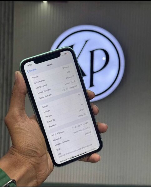 iPhone 11