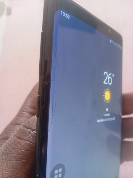 SAMUSANG NOTE 9
