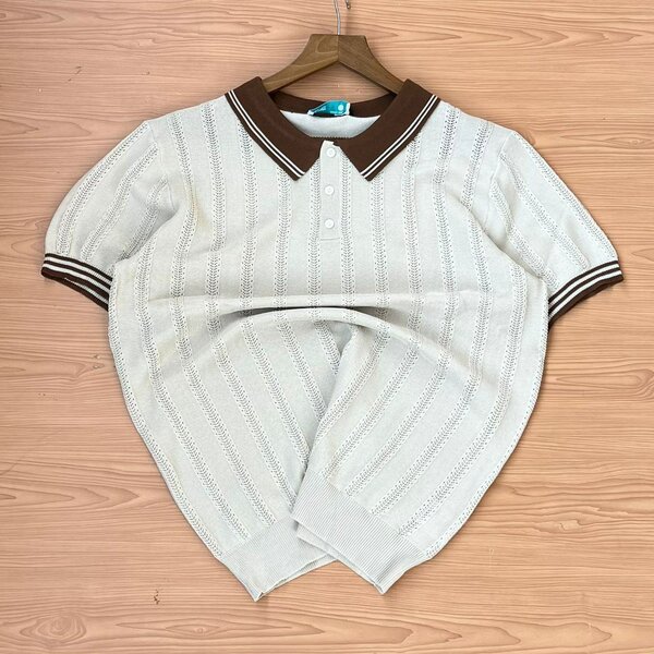 Knitted lacoste