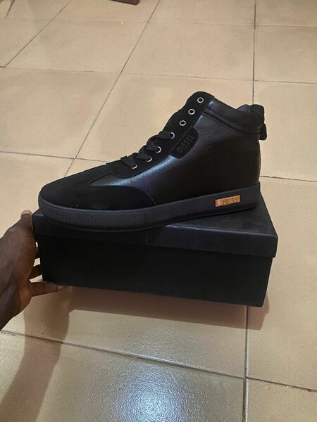 Diesel boots