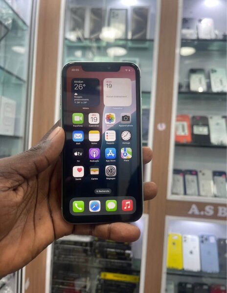 iPhone 11
