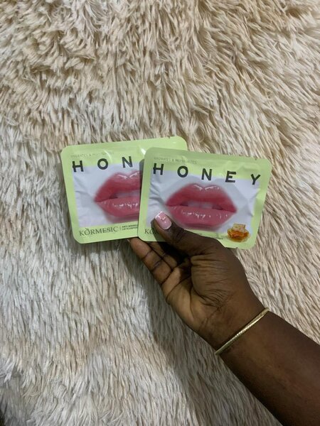 Lip masks