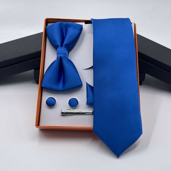 Tie set