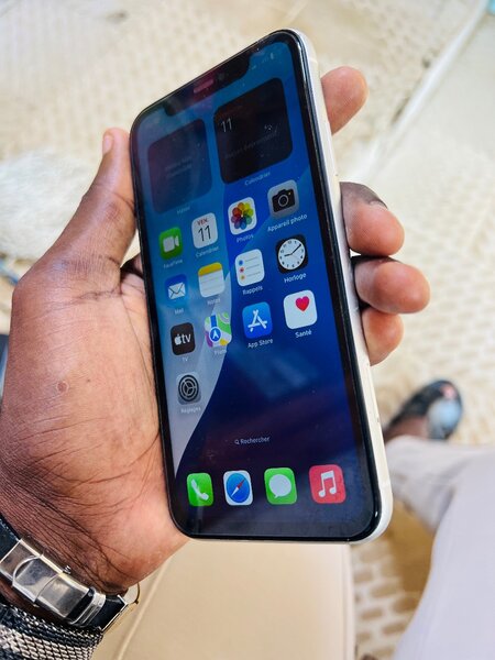 iPhone 11
