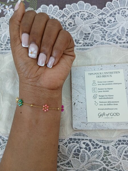Bracelet fleur coloré élégant