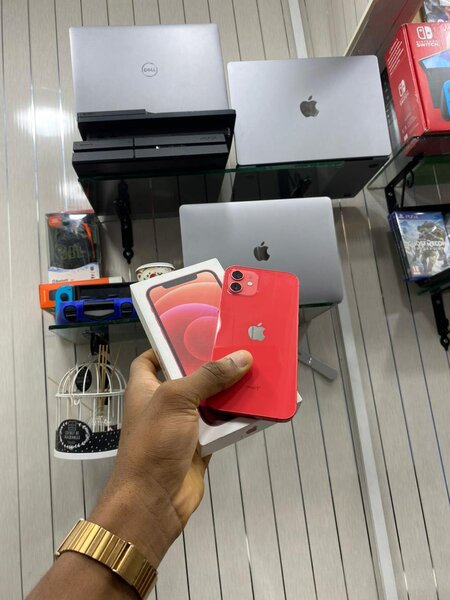 iPhone 12