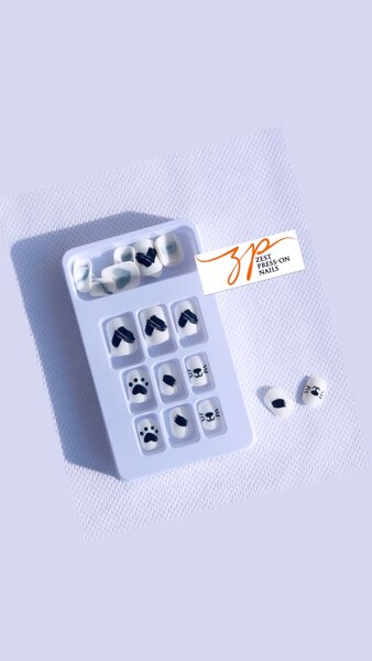 PRESS ON NAILS