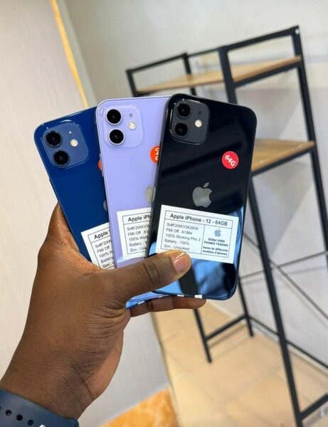 iPhone 12 simple