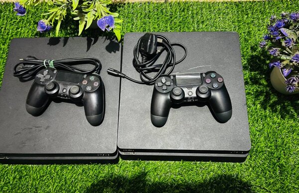 PS4 slim