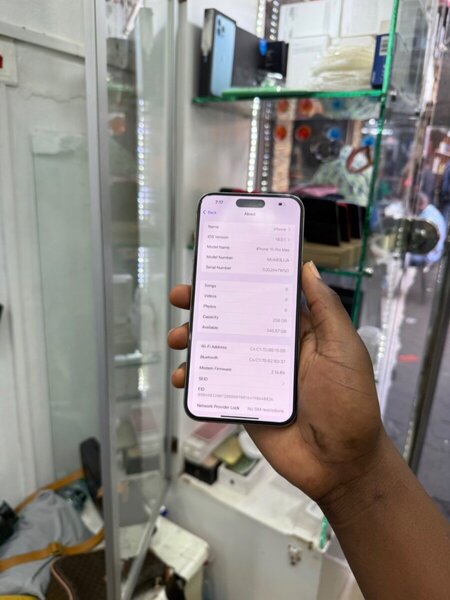 iPhone 15 Pro Max 256 gig Bh 100% physical sim factory unloc