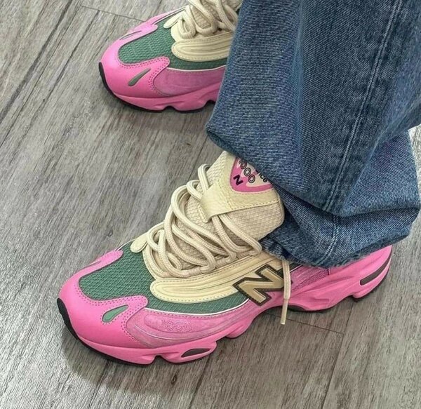 NB Sneakers