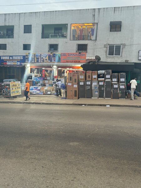 C MARKET 
