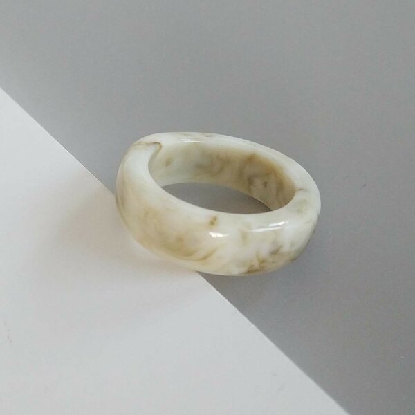 Knuckle ring