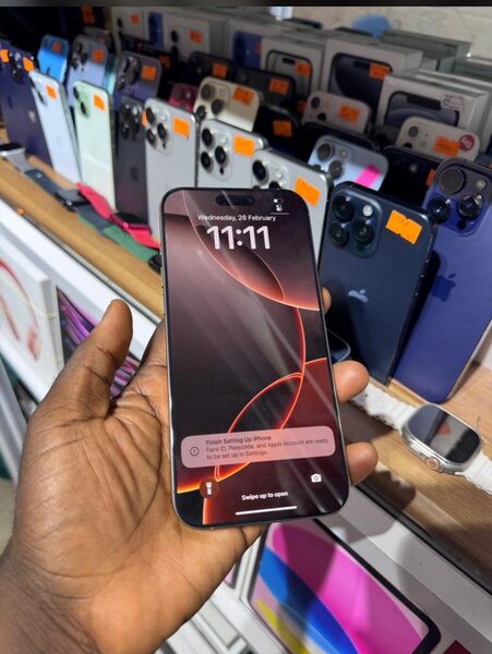 iPhone 16 pro max , 256gig, eSIM unlocked,