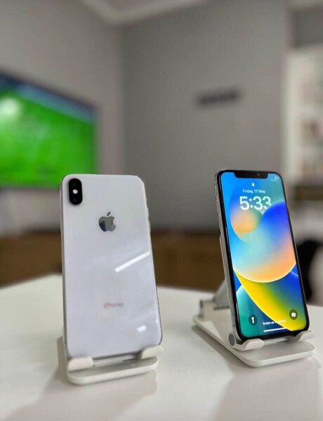 iPhone X