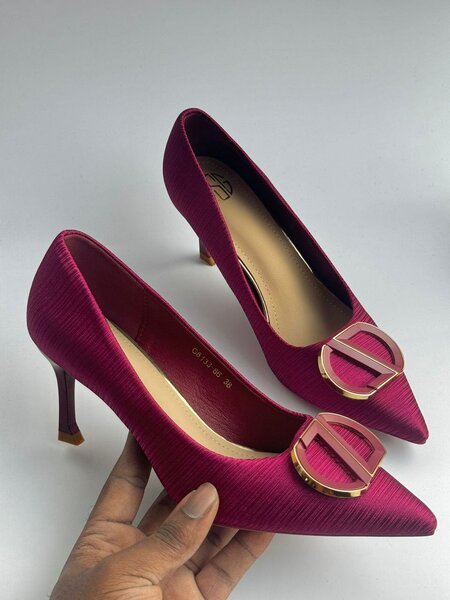 Full shoes heels