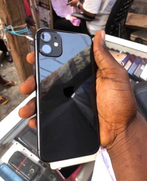 iPhone 11