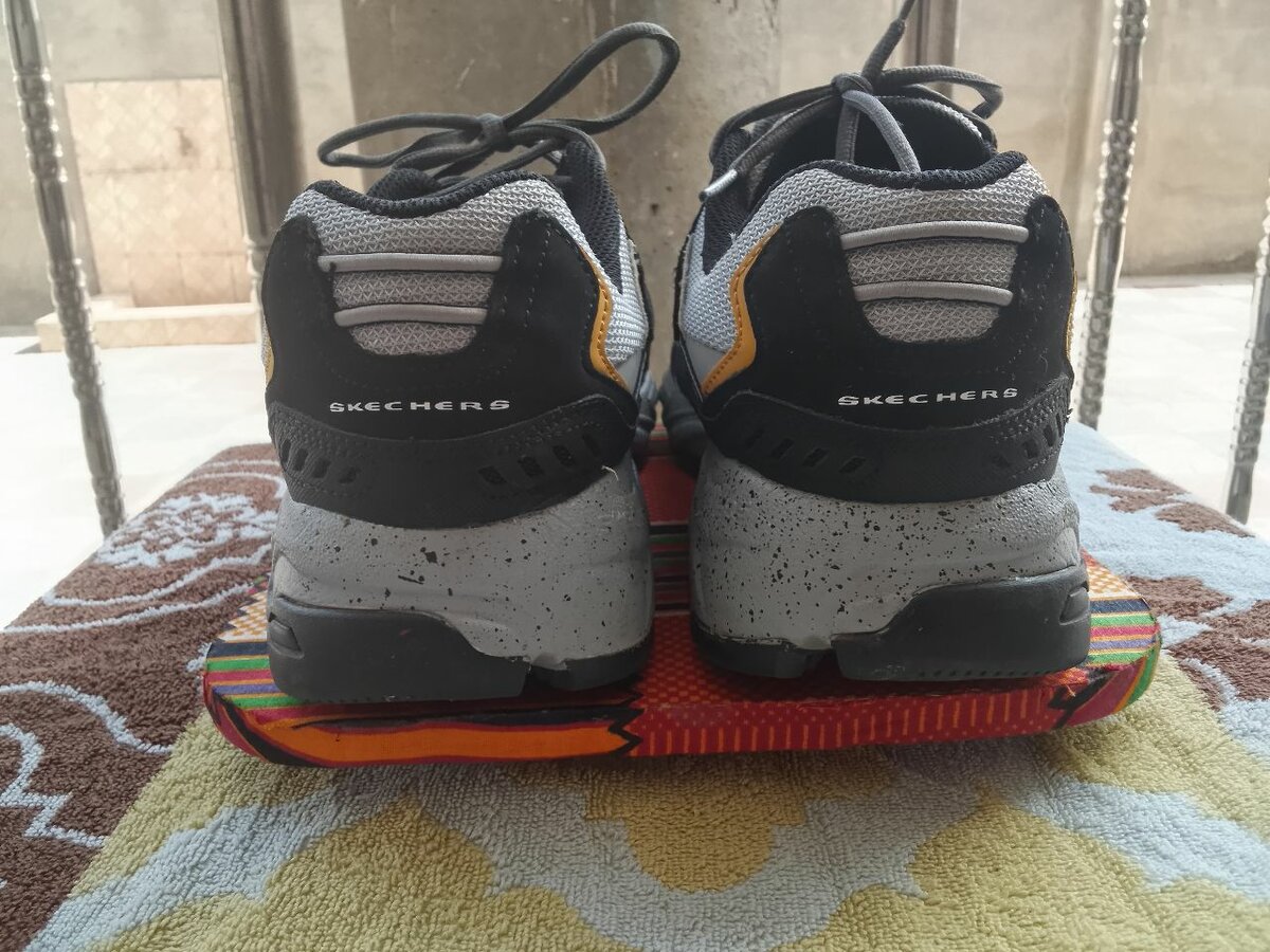 Sports Shoes