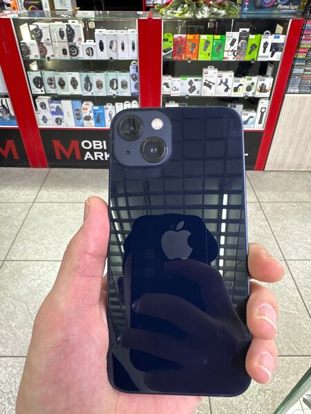 iPhone 13