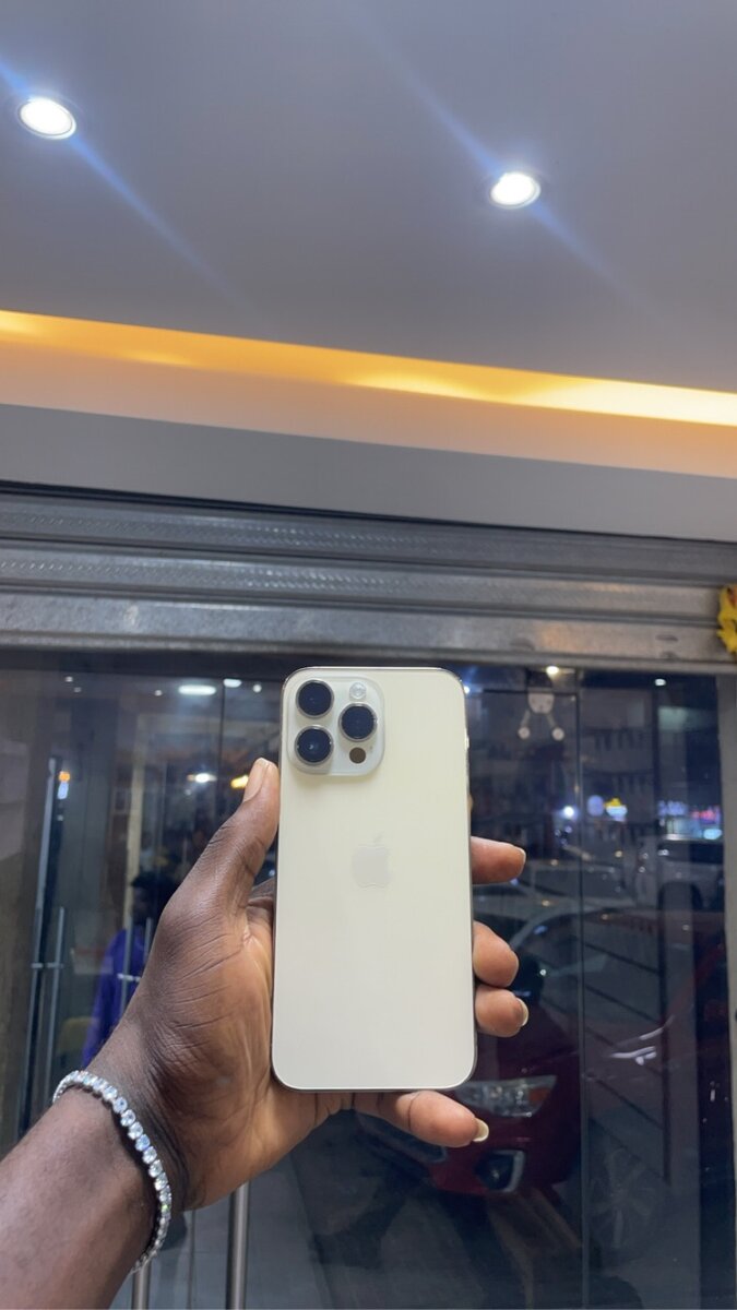 iPhone 14pro max 