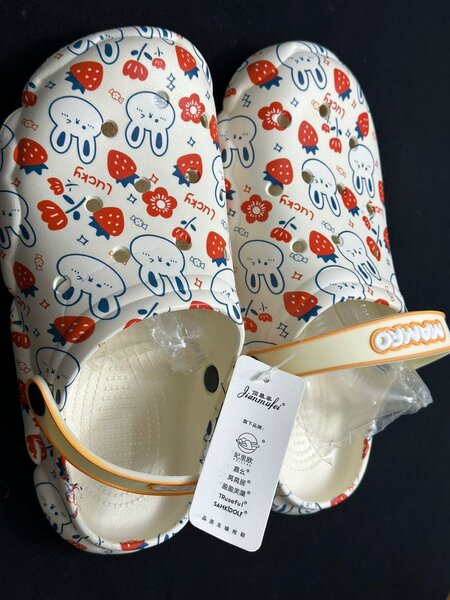 Crocs