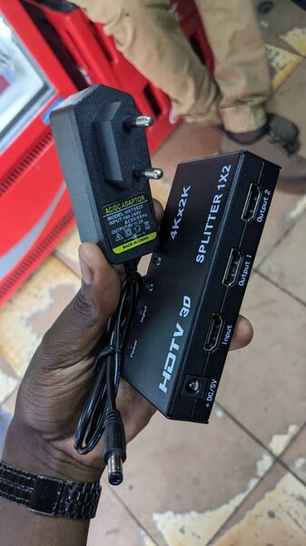 HDMI splitter