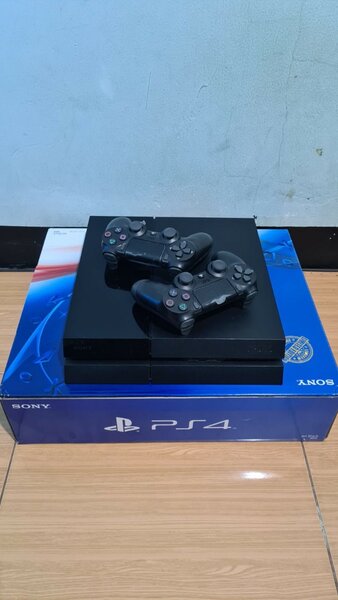 PS4