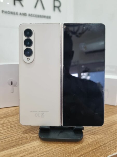 Z Fold 4 256GB