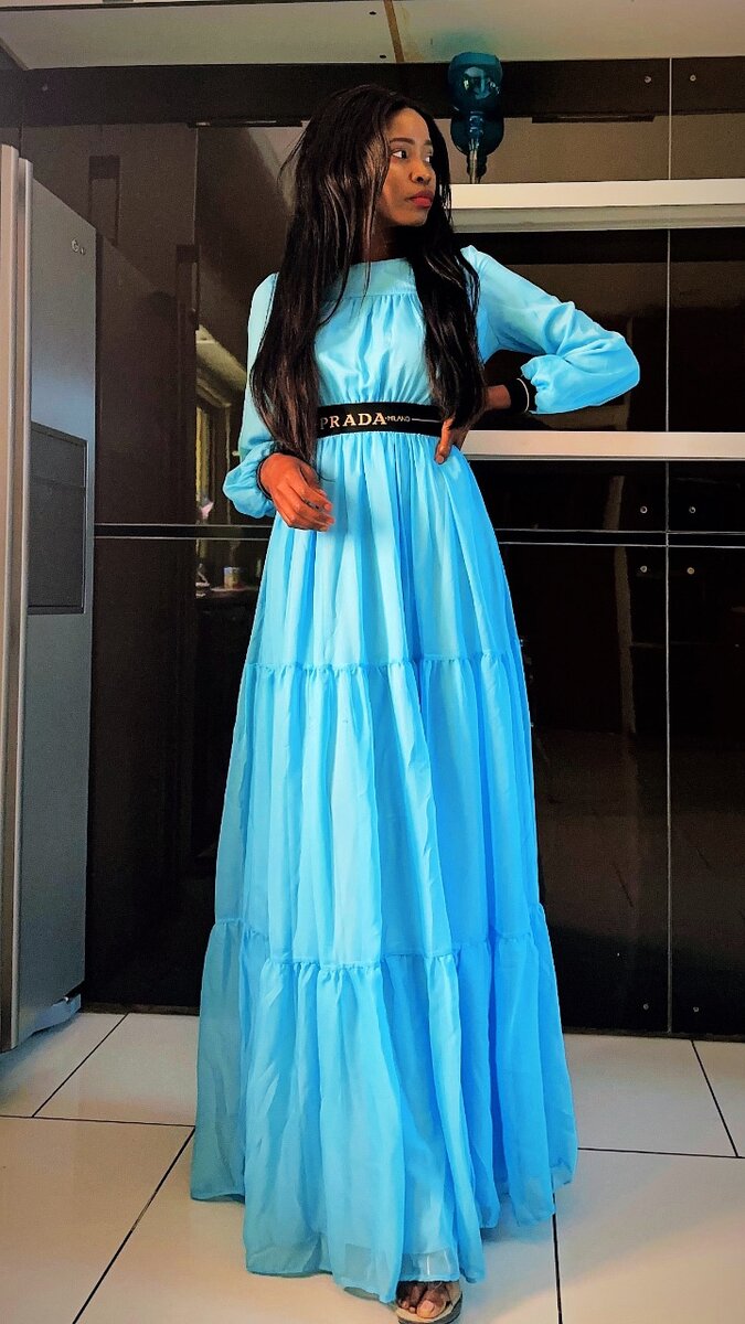 Dress: BLUE only.