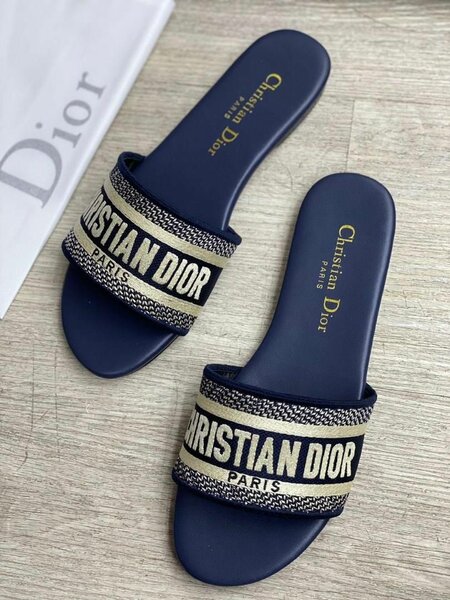 ladies slippers