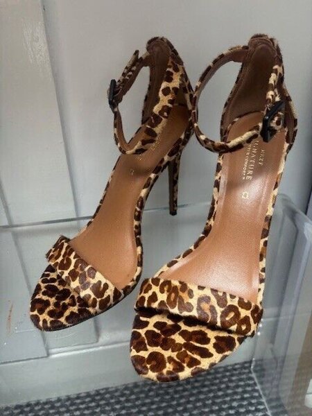 sandals heel